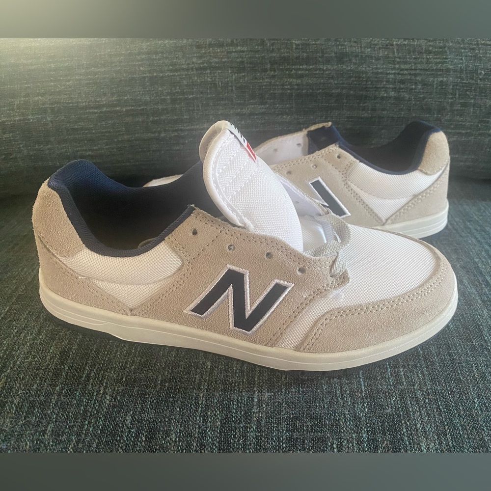 New Balance 425 Grey/White/Blue (Unisex Men Woman ) Tennis shoes Sneakers 6 NWOT